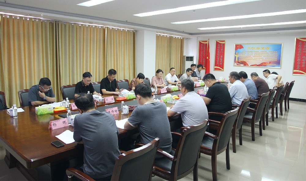 湖北省民辦高?？疾靾F(tuán)蒞臨我?？疾煺{(diào)研工作